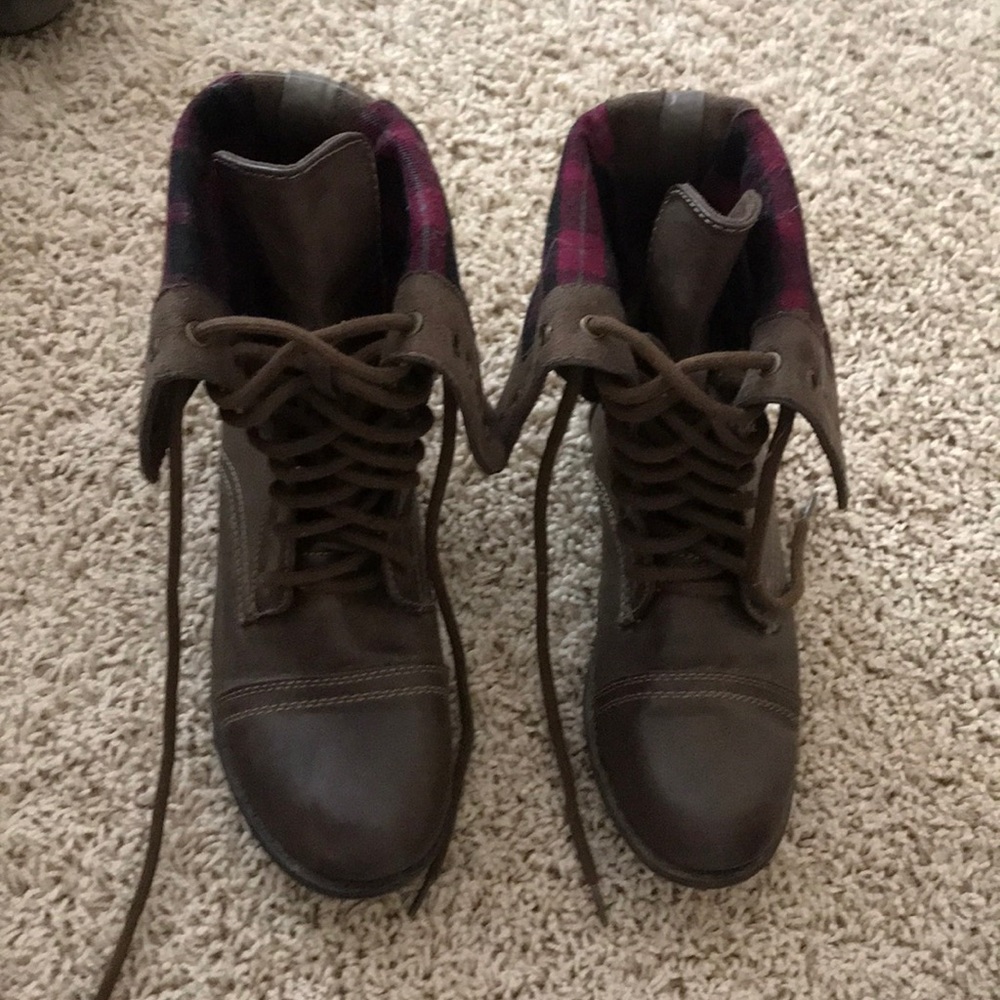 Aeropostale combat boots